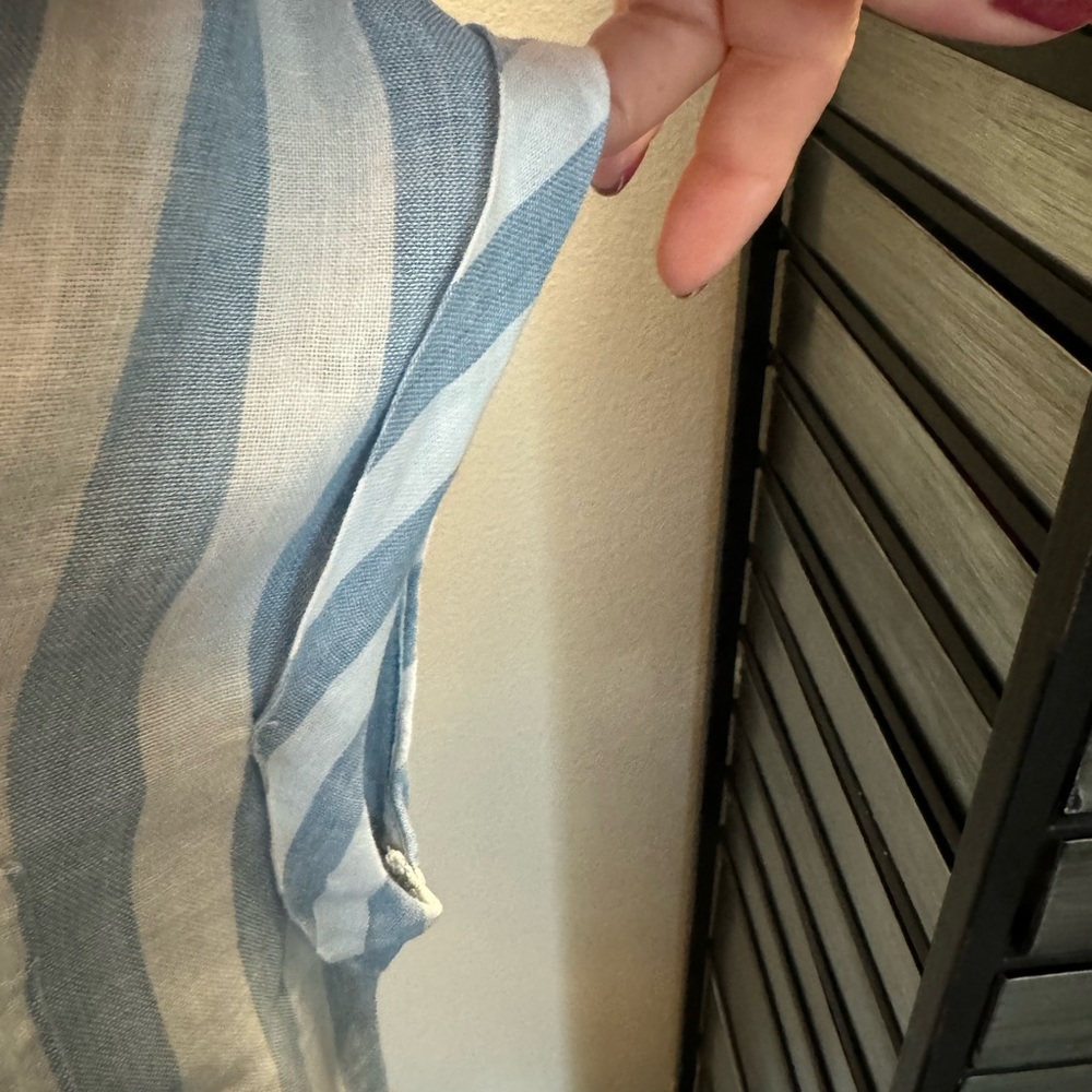 BNWT Kut from the Kloth Noel Blue/White Stripe Short Sleeve Shirt, Size Small - Picture 3 of 7